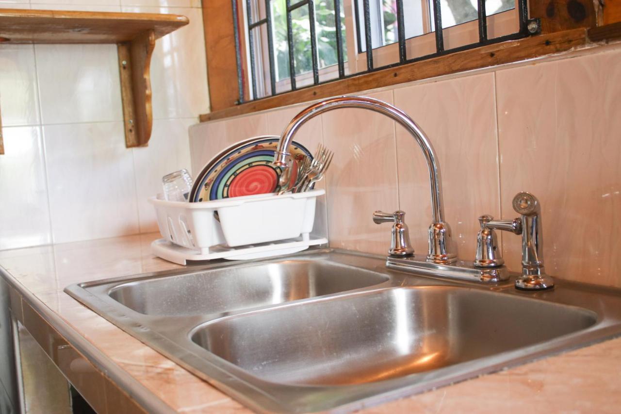 נגריל Van Villa Guesthouse מראה חיצוני תמונה